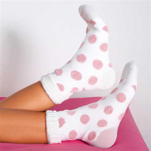 Discover the Surprising Benefits of Sleeping with Socks on - Boost Your Health and Sleep Quality